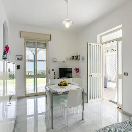 Semi-detached With Private Garden