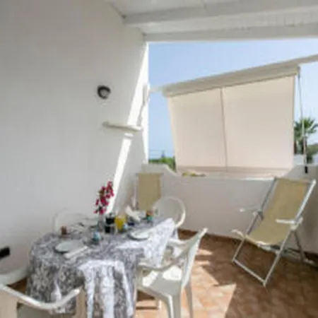 Апартаменты Semi-detached With Private Garden